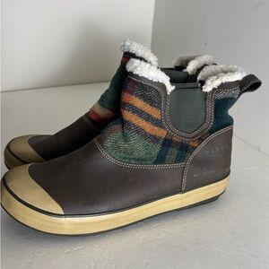 Keen Pull On Elsa Chelsea Boots 10.5